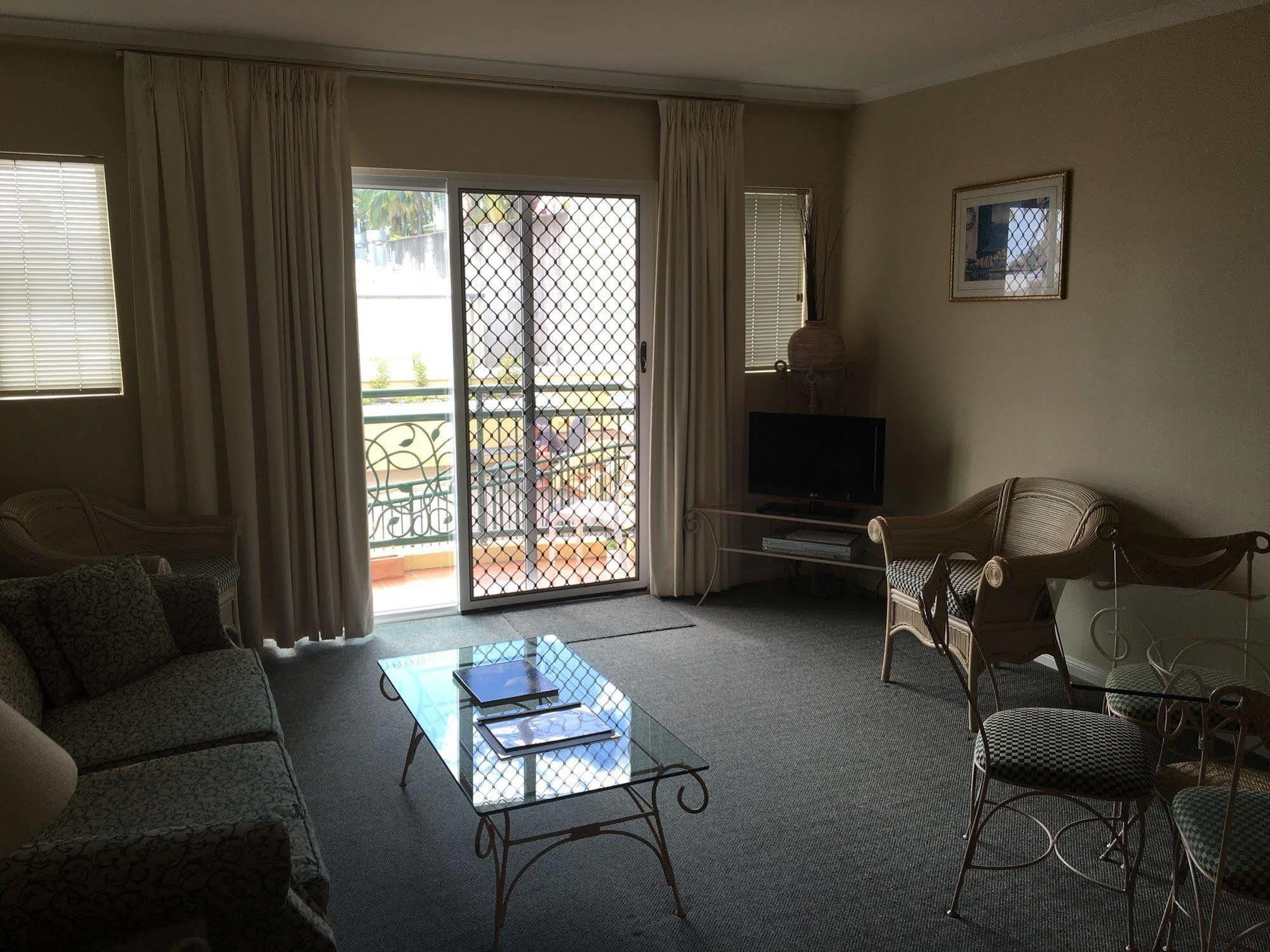 Il Palazzo Holiday Apartments Cairns Dış mekan fotoğraf